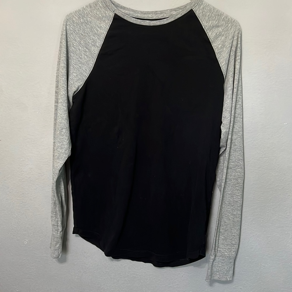 Baseball tee